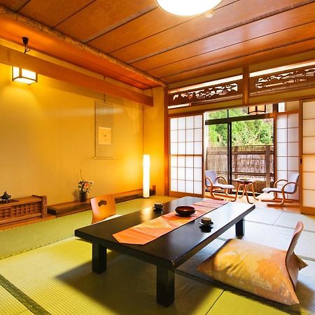 Yumoto Sakakibarakan Tsu Bagian luar foto